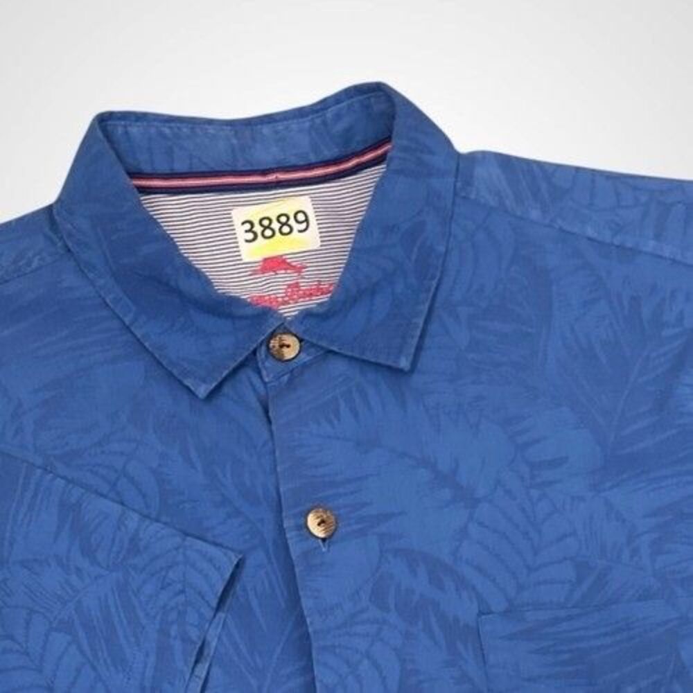 Tommy Bahama Blue Coconut Button Up Short Sleeve Shirt Men Size Large‎